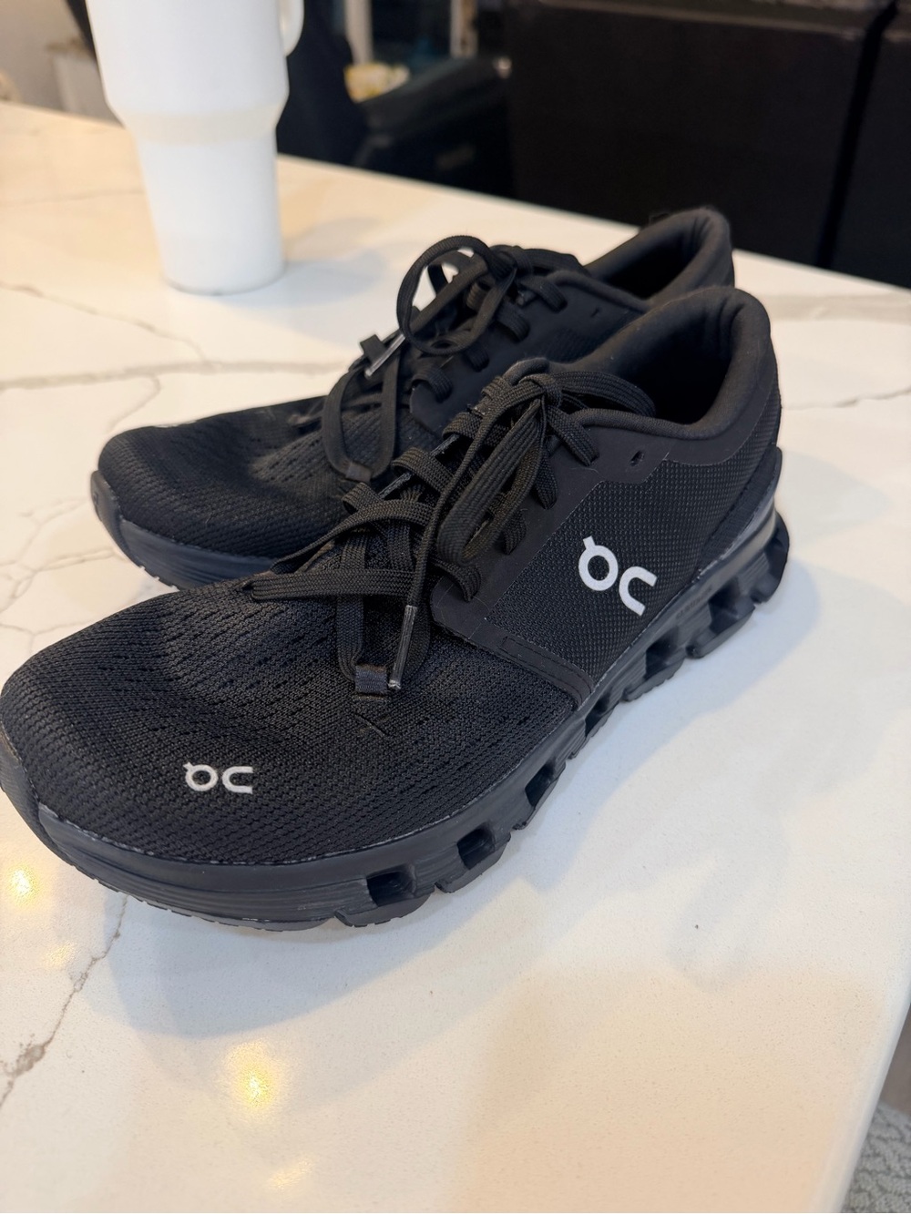 On Cloud X tennis shoe. Women’s 8 1/2